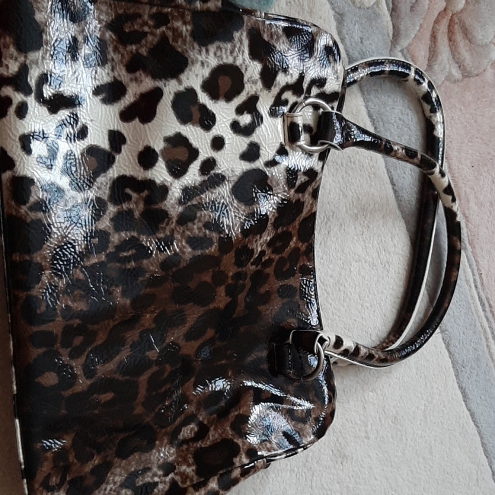 Leopard purse